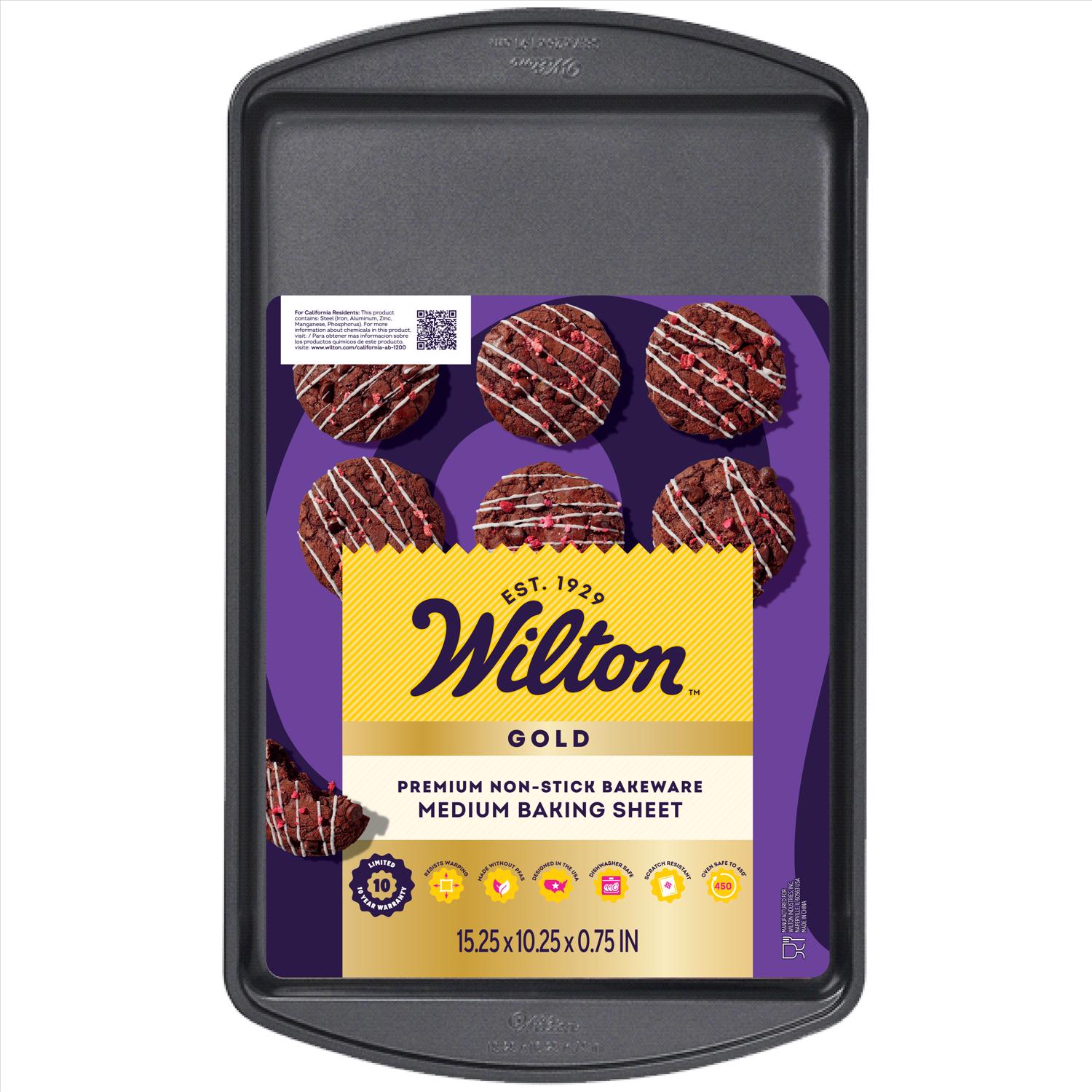 Wilton Gold 10 in. W X 15 in. L Medium Baking Sheet Black 1 pc