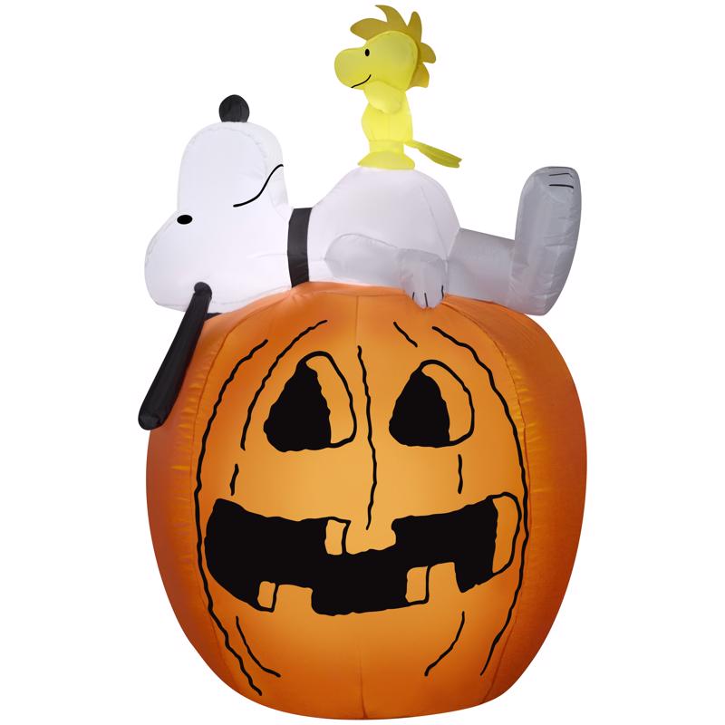 GEMMY - Gemmy 4.5 ft. Prelit Snoopy and Woodstock on Jack-O-Lantern Inflatable