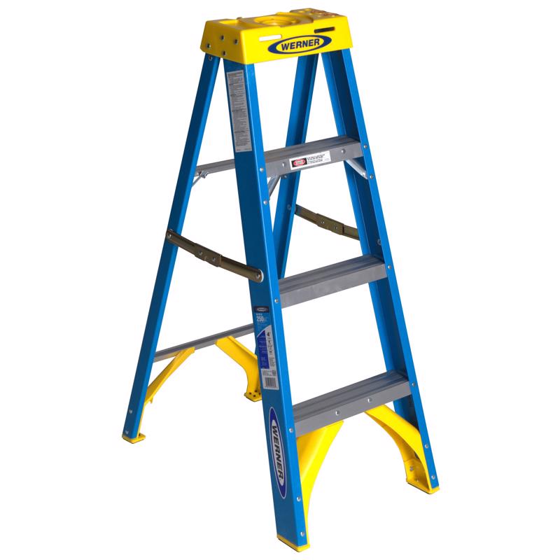 WERNER - Werner 4 ft. H Fiberglass Step Ladder Type I 250 lb. capacity