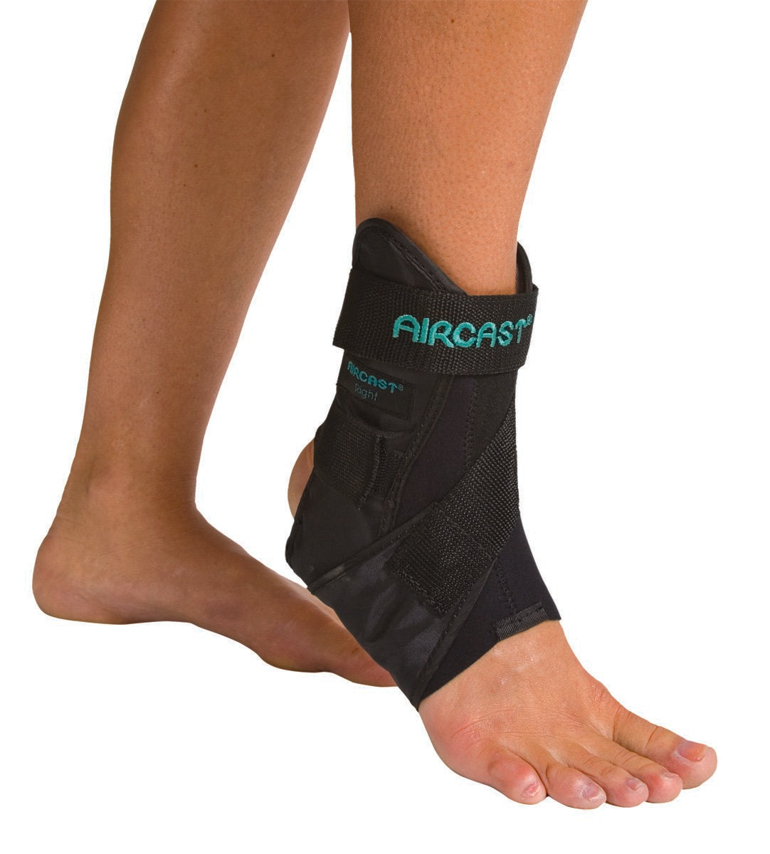 DJO - Ankle Support AirSport™ Small Hook and Loop Closure Male 5-1/2 to 7 / Female Size 5-1/2 to 8-1/2 Left Ankle [1/EA]